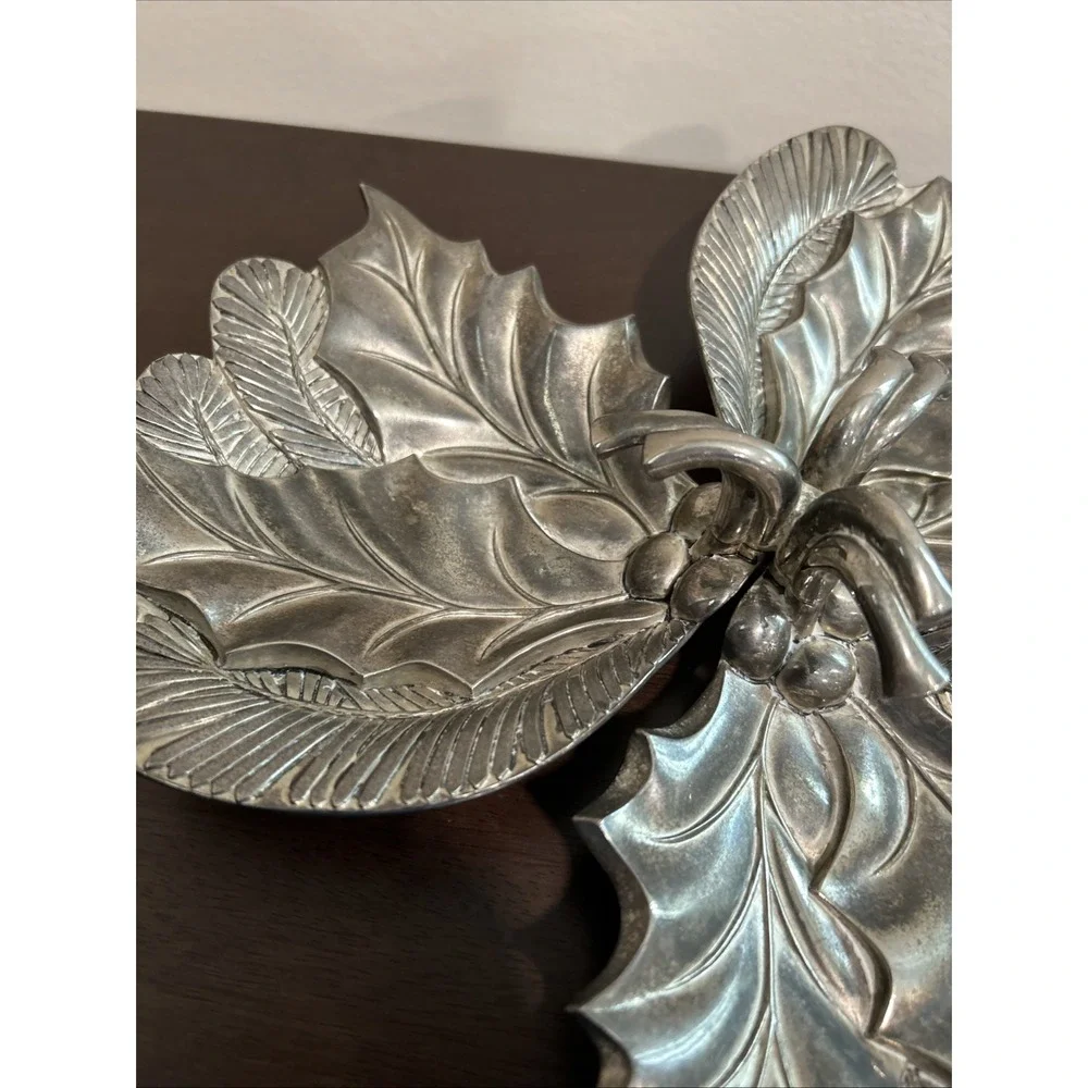 international‎ silver company Holly Leaves Holiday Candy Dish Tray Vintage